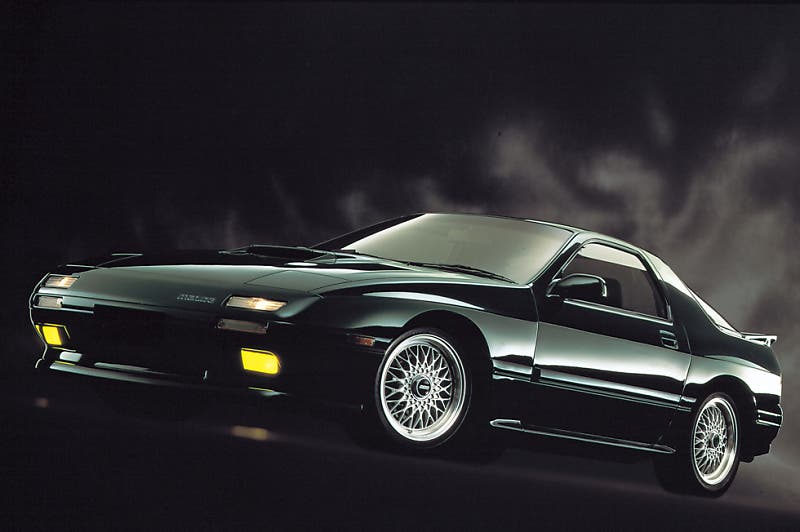 타쿠미의 새로운 적수 마쯔다 RX-7 2세대