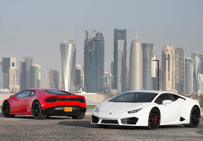 자동차와 신발의 컬래버레이션