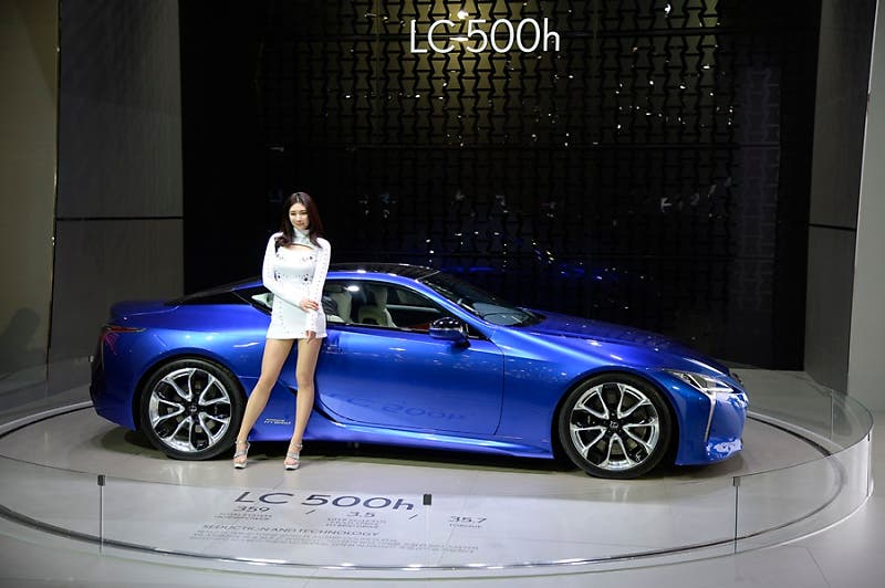 [2017 서울모터쇼] 렉서스, 고성능 하이브리드 라인업으로 시선 집중