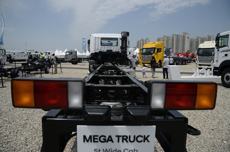 이번 주말은 큰 것 어때?
현대 트럭 & 버스 메가페어