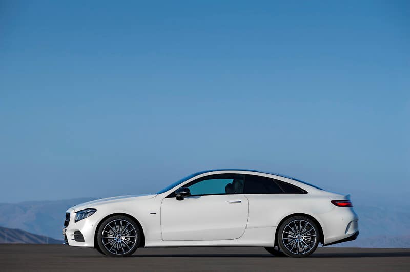 메르세데스 벤츠,
더 뉴 E클래스 쿠페 출시