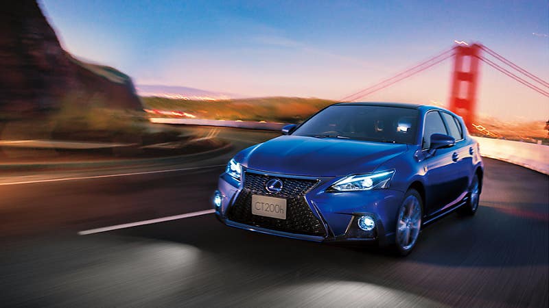 스핀들 그릴로 돌아온
렉서스의 컴팩트 해치백, CT200h