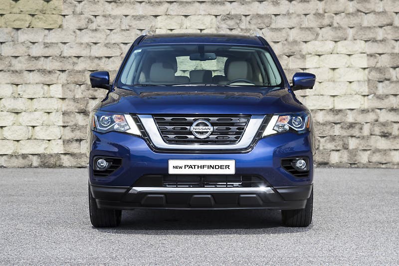 닛산 SUV 패스파인더,
4세대 페이스리프트로 승부