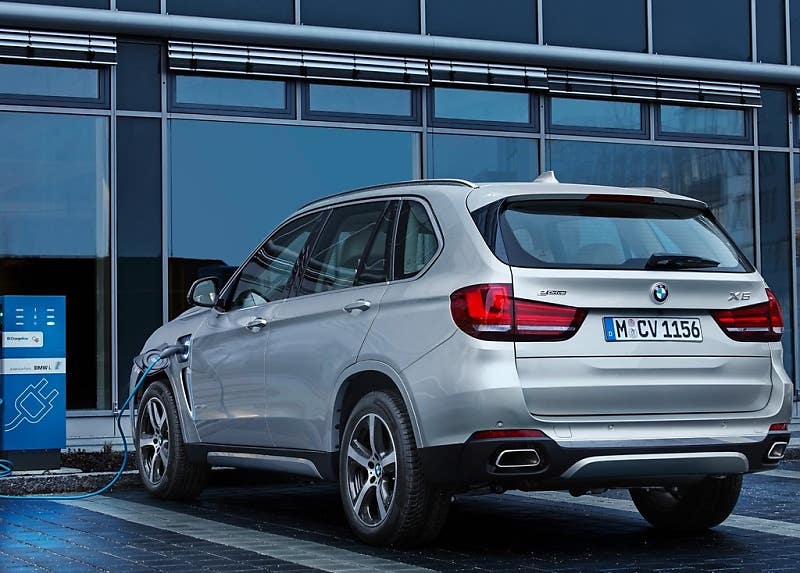 BMW PHEV 3종 공개, i퍼포먼스의 라인업 확장 전조