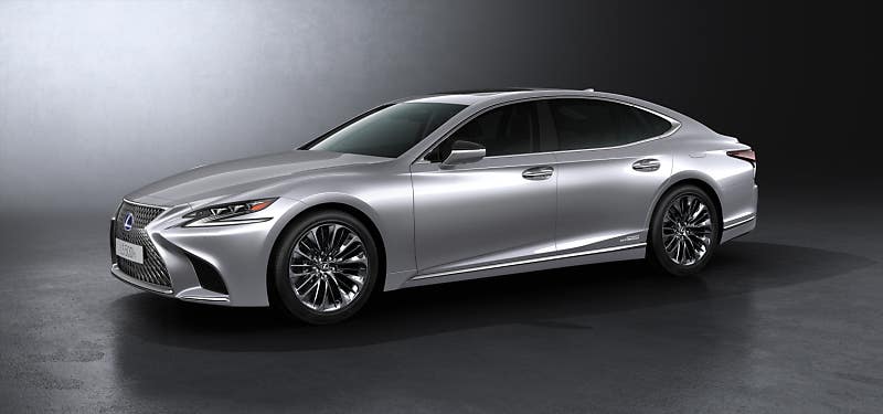 렉서스 LS 5세대,
11년만에 풀체인지된 플래그십 세단