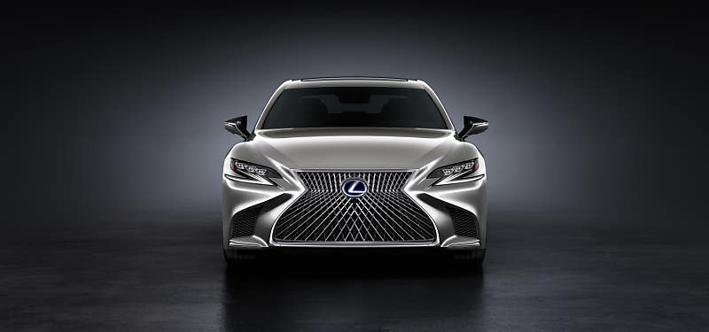 렉서스 LS 5세대,
11년만에 풀체인지된 플래그십 세단