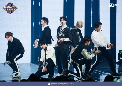 ì— ì¹´ Moment 180329 ê°