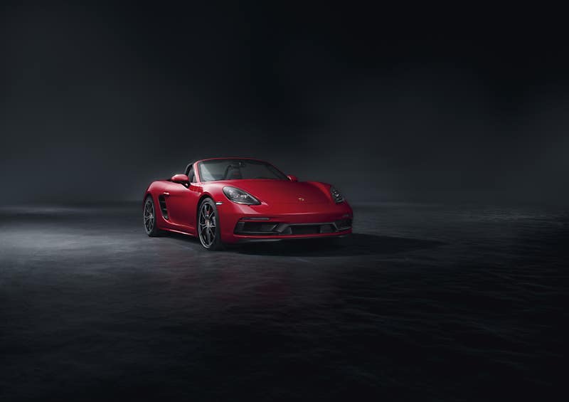 포르쉐, 동력성능 강화한
718 GTS 국내 출시