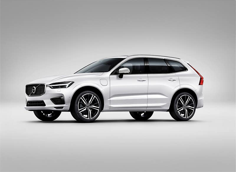 볼보, 상품성 개선한 2019년형 XC60, S90 출시