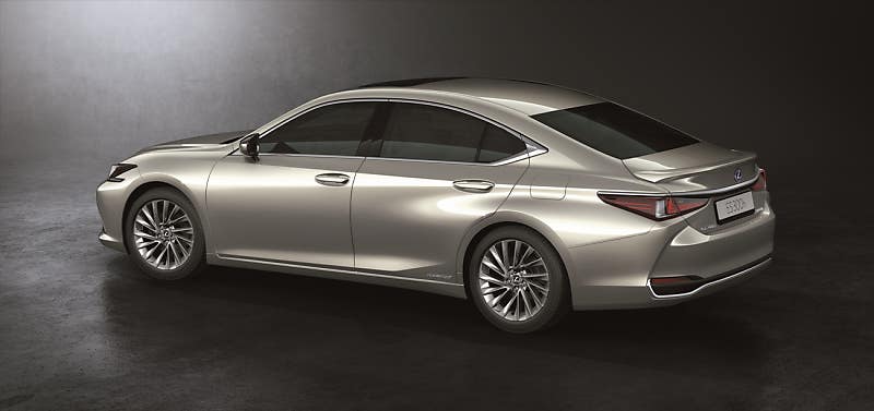 토요타·렉서스의 하이브리드 총공세,
신형 ES300h와 아발론 하이브리드 공개