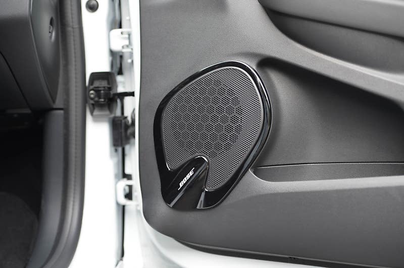 르노 클리오, 씬 스틸러의 자격