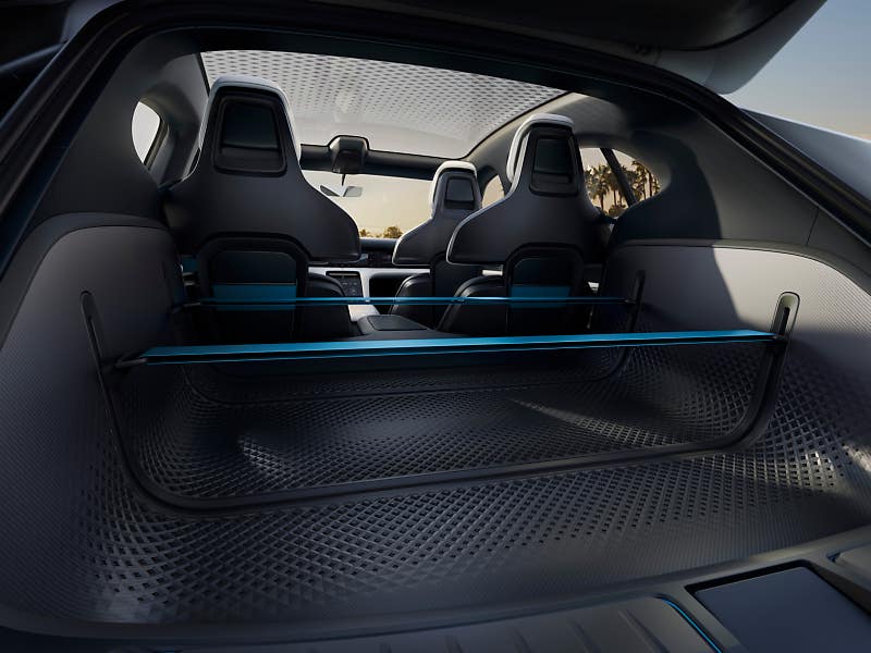 포르쉐, 전천후 전기차 미션 E 크로스 투리스모 프리미어 공개