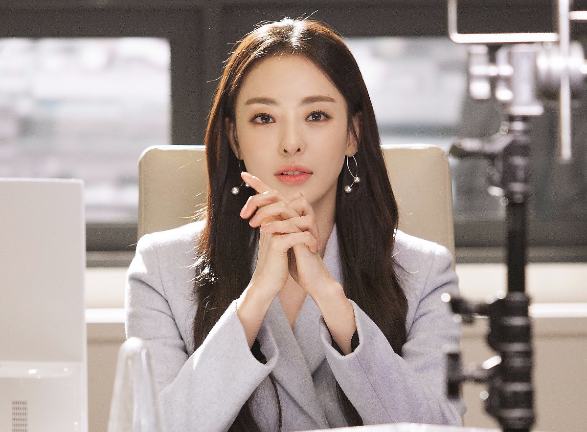 뷰인사> 이다희, 이대론 못 보내 (p.s. 비로소 오고야 만 행복) : 네이버 포스트