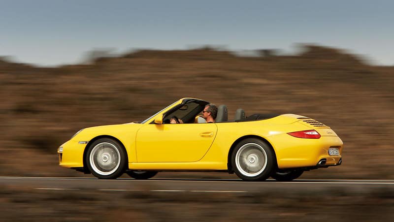 LA 오토쇼에서 최초로 선보이는
8세대 포르쉐 911