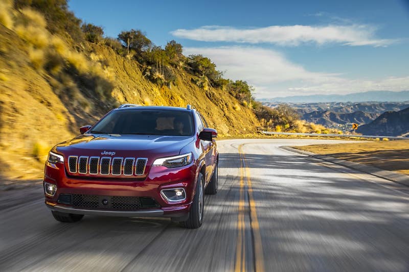 지프, 2.2 디젤 엔진 적용한
2019 뉴 체로키 출시