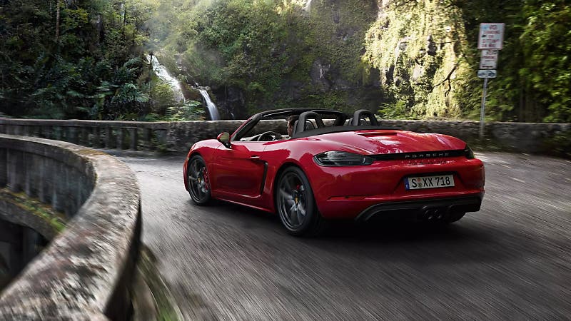 햇살과 시선을 즐겨라! 오픈에어링을 위한 컨버터블 열전