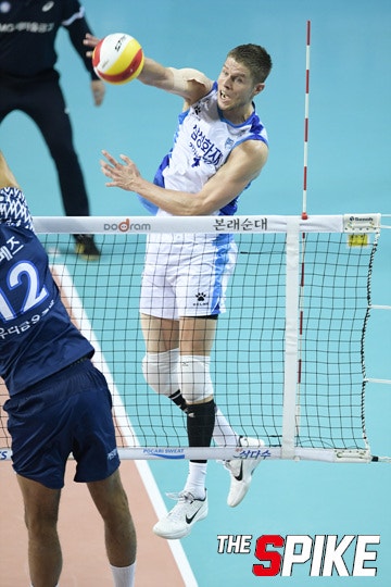 YYW9363_1.jpg