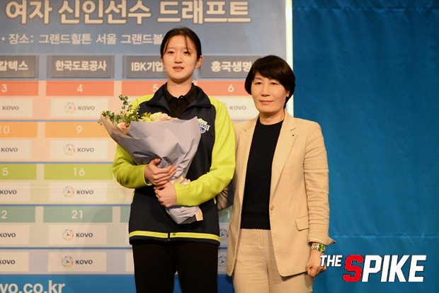 1R_2순위_이다현_02.jpg