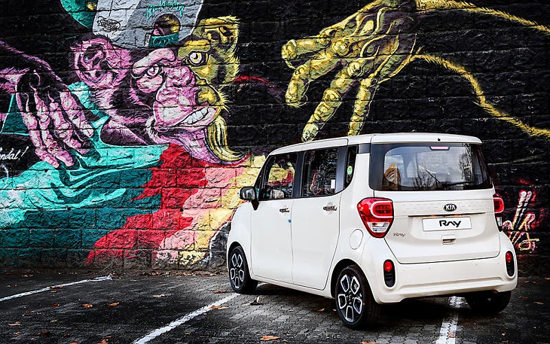 전 트림 ADAS 적용으로
안정성 강화한 2020 레이 출시