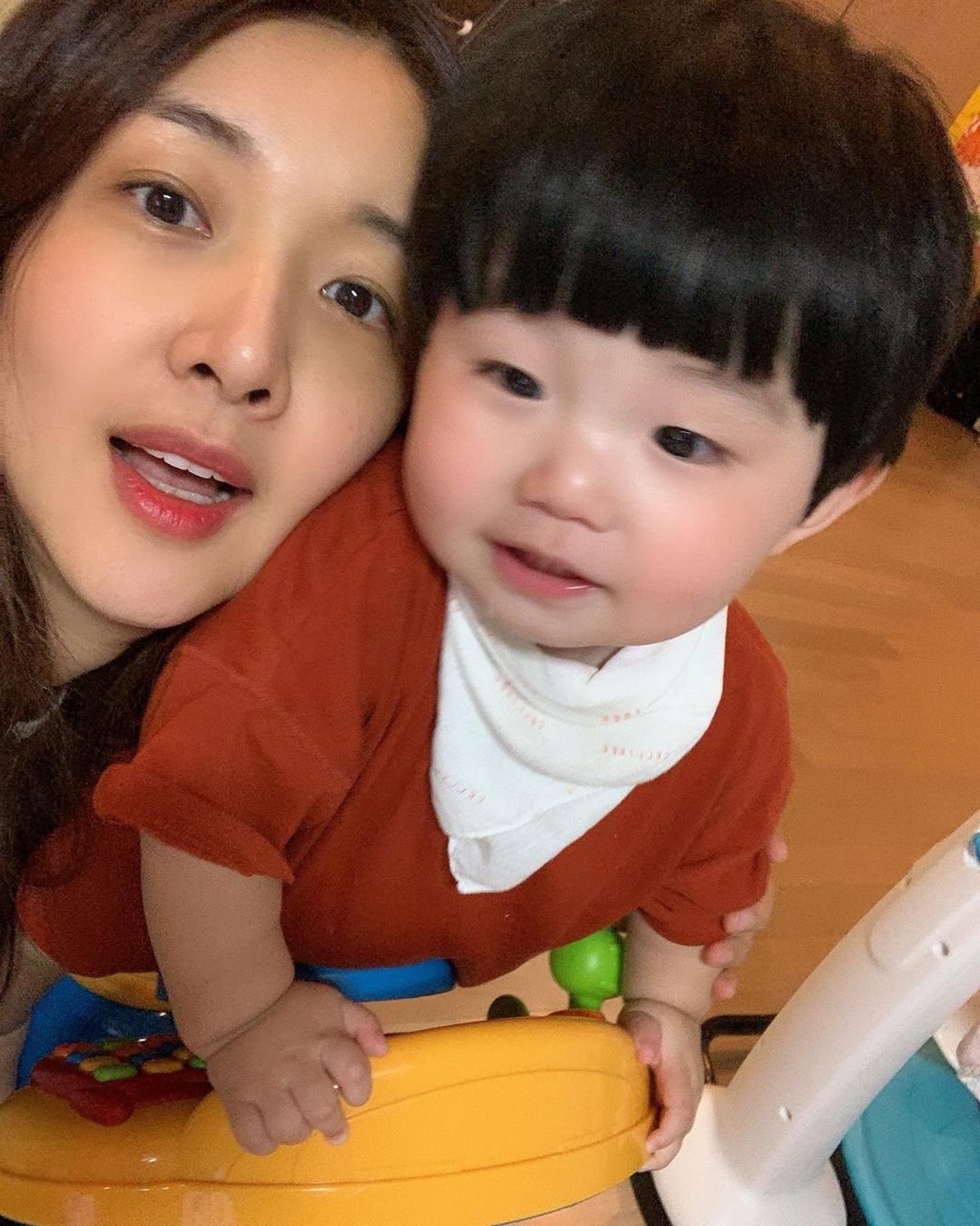 ì•„ë‚´ì˜ ë§› ê¹€ë¹ˆìš° ë‚¨íŽ¸ ì „ìš©ì§„ ë˜'ë‹®ì€ ë¶•ì–´ë¹µ ì•„ë