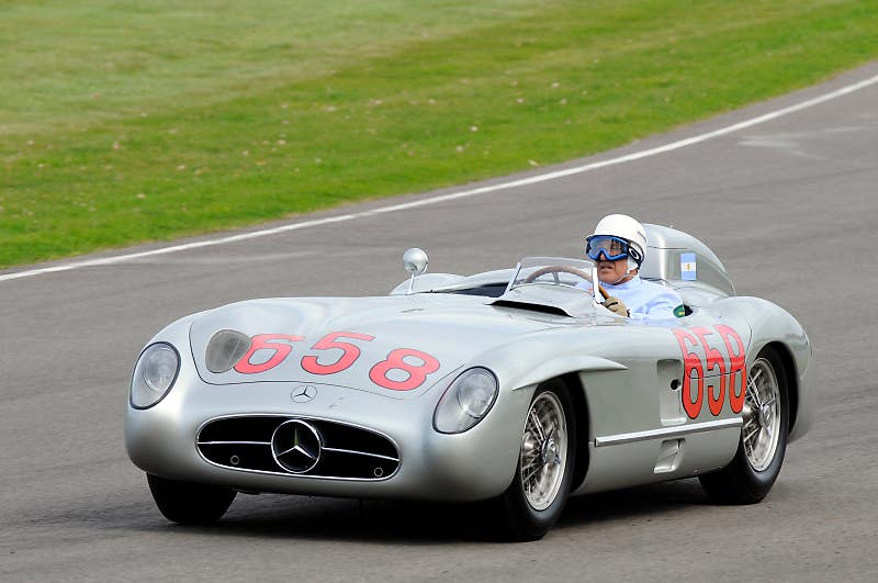 무관의 제왕 스털링 모스,
전설이 막을 내리다