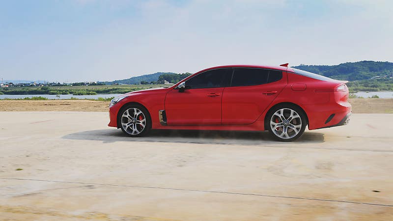 [오피니언] 공식출시 3주년, 우리가 기아차 스팅어에 빚진 것