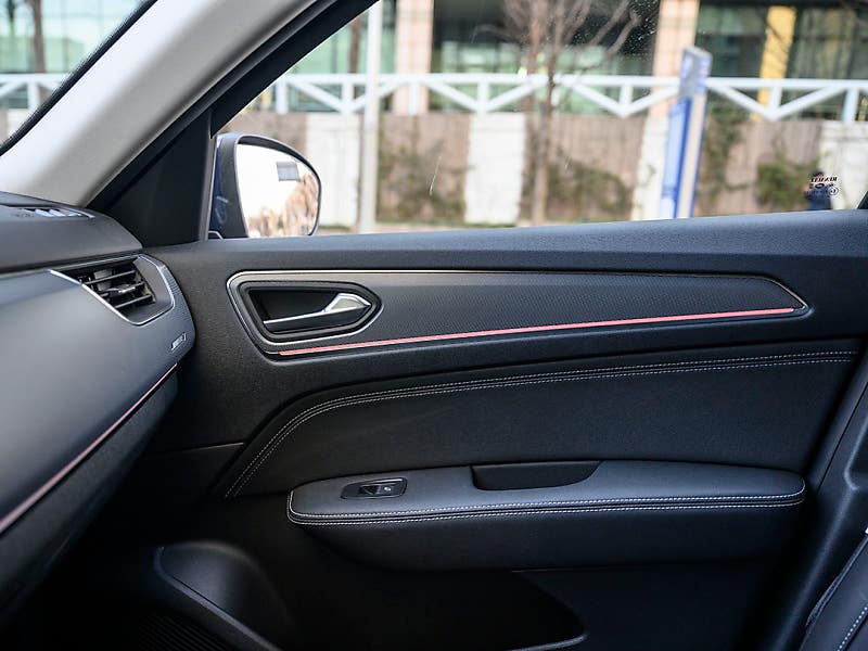 좁은 영역에 우뚝 선 컴팩트 SUV 르노삼성 XM3