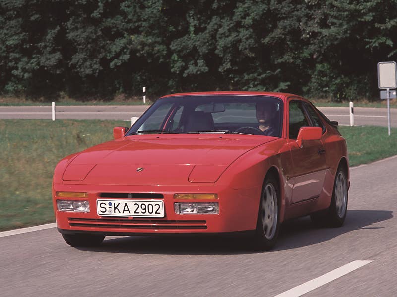 사회주의 국가와 자본주의 국가가
함께 자동차를 만들었다고?