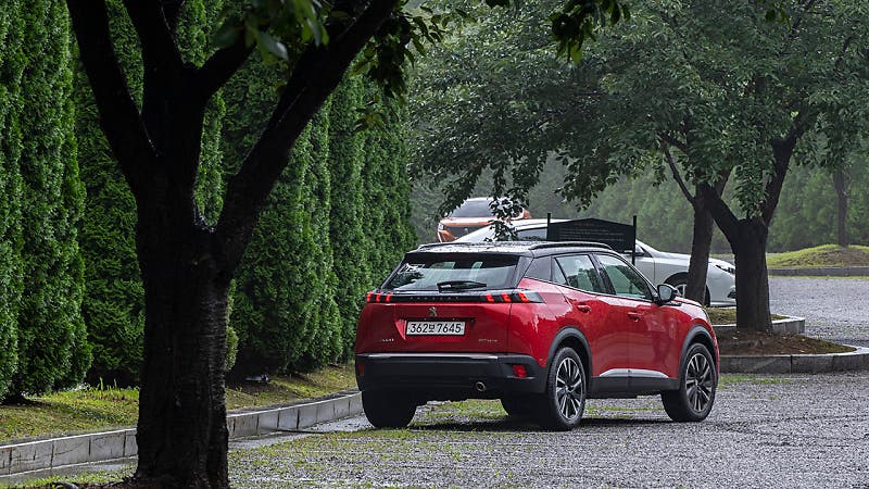 눈으로 맛있게 보는 뉴 푸조 2008! 빗속의 시승회