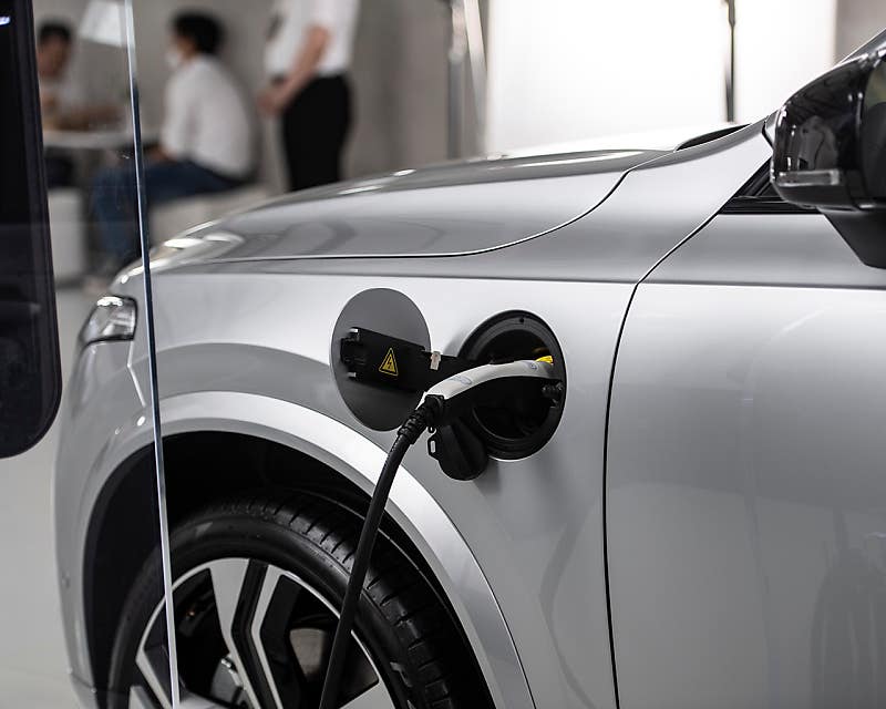 볼보 XC90·XC60 T8 R-디자인,
각각 9,290만 원, 7,100만 원 출시