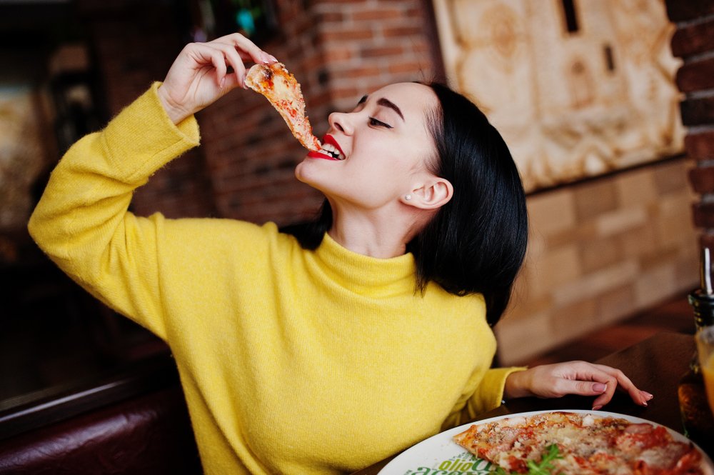 ‘이것’으로 먹는 음식이 더 맛있다? ‘이것’으로 먹는 음식이 더 맛있다?