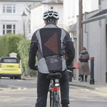 포드의 '이모지 재킷'
매년 2,000건의 유럽 자전거 사망사고 줄일까