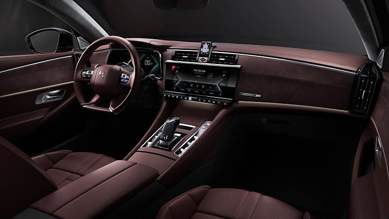 PSA그룹 대표 플래그십 세단,
DS9 제네바모터쇼 데뷔