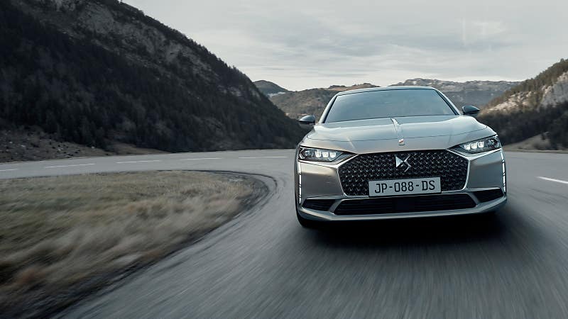 PSA그룹 대표 플래그십 세단,
DS9 제네바모터쇼 데뷔