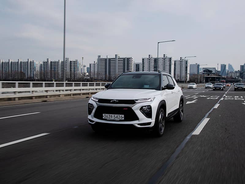 득점까지 성공할까? 쉐보레의 리드오프 트레일블레이저 RS AWD