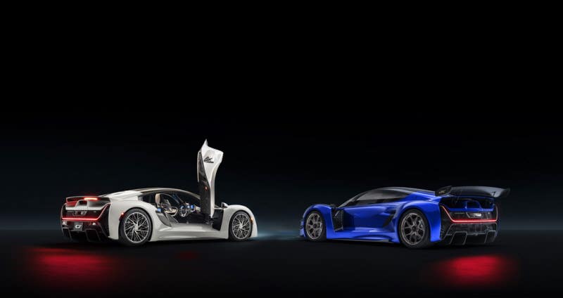 1,250ps의 하이퍼카 징거 21C,
알칸타라로 더 고급스럽게