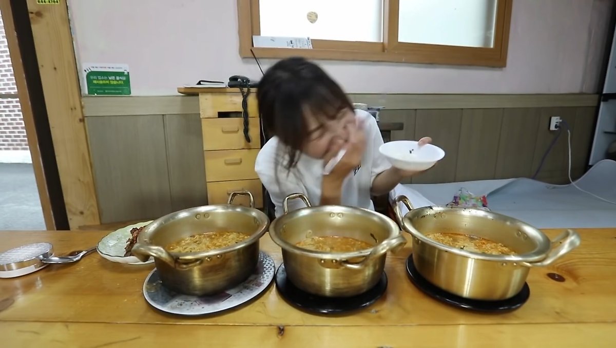 쯔양 복귀? 맞는거 하나 없던 욕지도 콩나물 신라면 먹방 11 %EC%A0%9C%EB%AA%A9 %EC%97%86%EC%9D%8C14