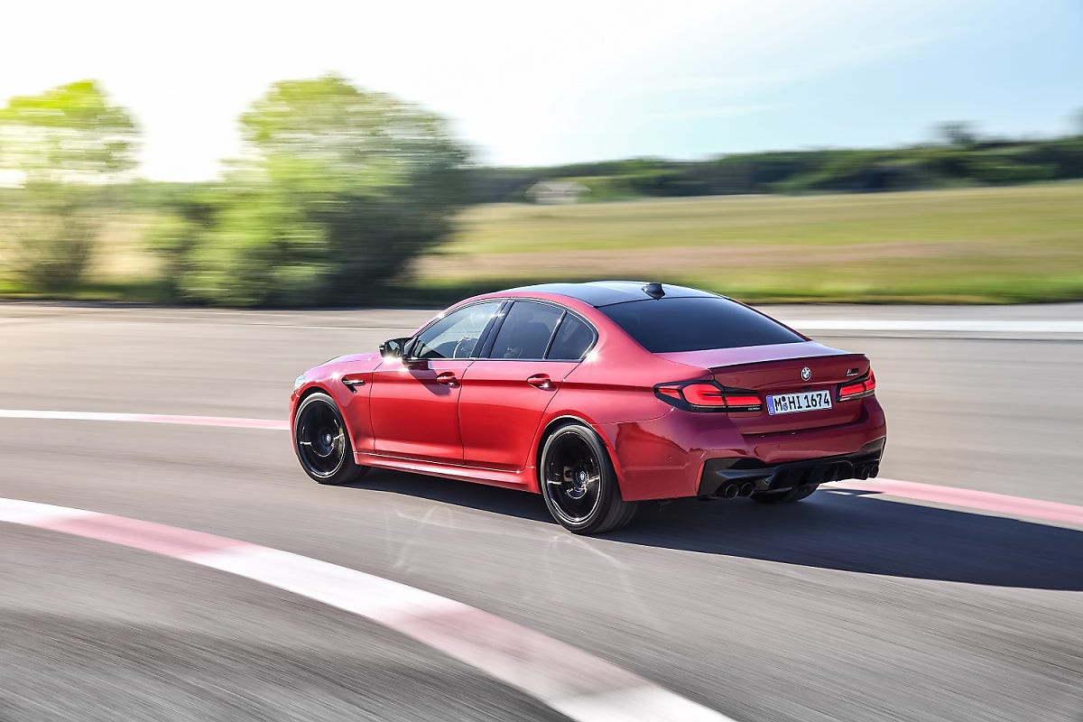 2억 원 언더 최고 성능!
BMW 뉴 M5 컴페티션 출시