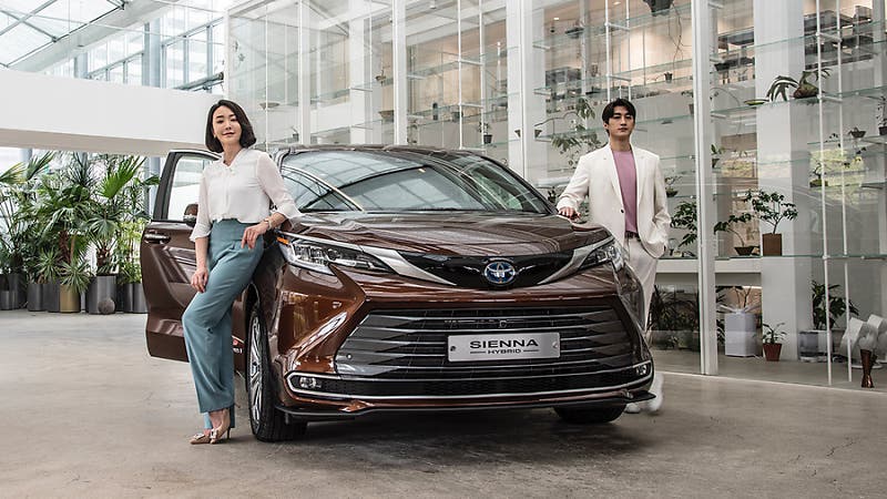 6,200만 원 E-Four & 6,400만 원 2WD,
토요타 뉴 시에나 뭘 살까?