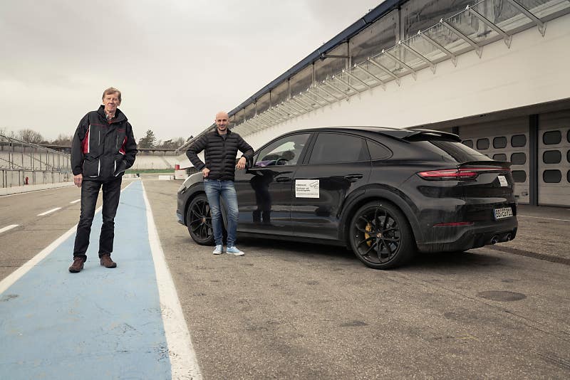 포르쉐, 신형 카이엔 고성능 모델 서킷 테스트 주행 실시