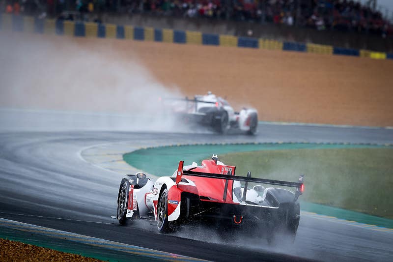 토요타 가주 레이싱, 폭우 뚫고 원투 피니시로 르망 24h 4연패!