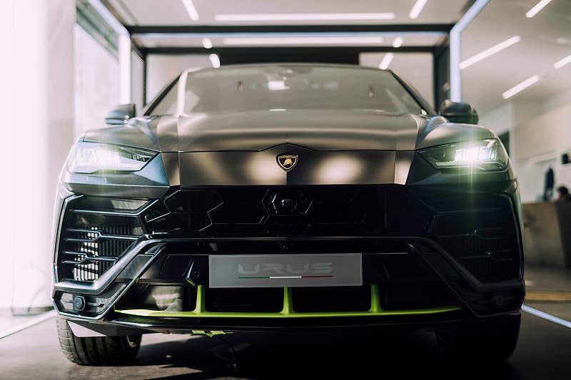 공개 3개월만에 한국 온 람보르기니 우루스 그라파이트 캡슐, 실물 느낌은?