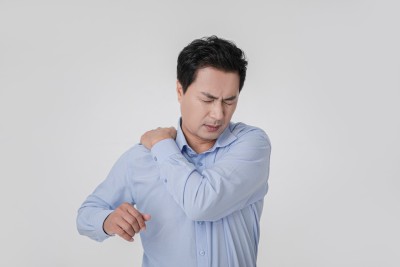 목·어깨 통증! ‘담(痰)’때문인 줄 알았어요! 알고보니 ‘근막동통증후군’