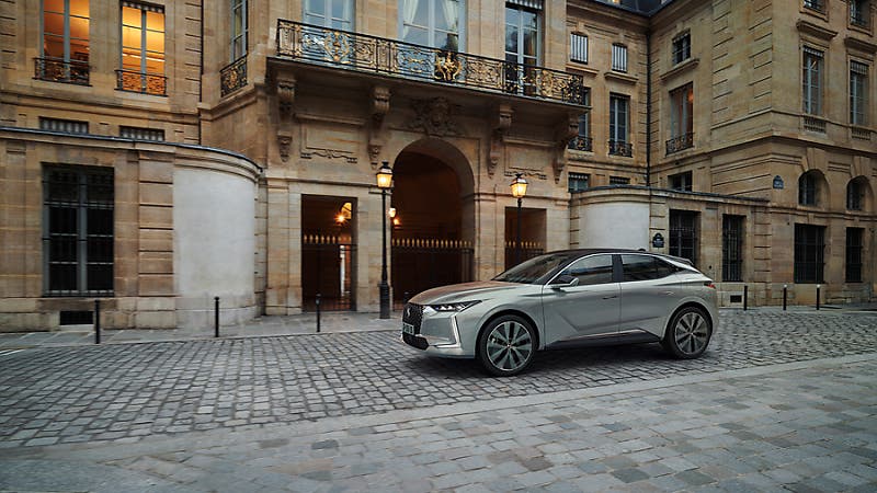 DS의 새로운 페이지를 펼친다! DS4 공개