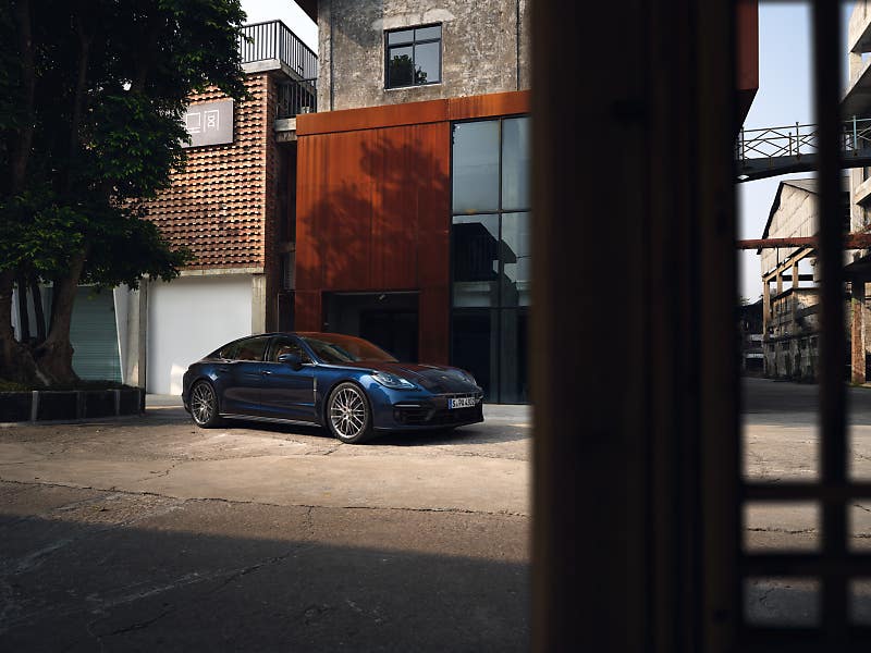 페이스리프트로 한층 더 강력해진 포르쉐 스포츠 세단 ‘신형 파나메라’ 국내 공식 출시!