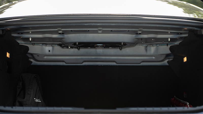 “이 연비로 하이브리드라고?” 마세라티 기블리 하이브리드의 진짜 가치는 따로 있다