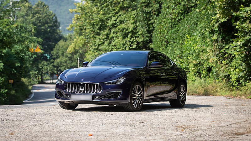 “이 연비로 하이브리드라고?” 마세라티 기블리 하이브리드의 진짜 가치는 따로 있다