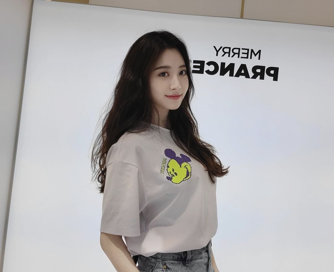 걸스데이 유라 김아영 글래머 탤런트 가수 배우 화가 울산 금수저 92년생 아이돌 연예인 : 네이버 포스트