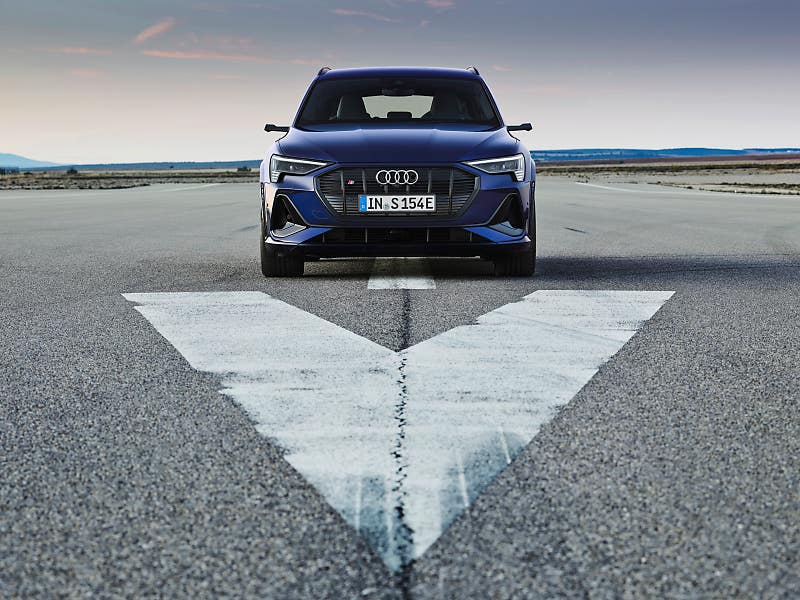 “모터가 3개!” 아우디 ‘e-트론 S’와 ‘e-트론 S 스포트백’ 공식 출시