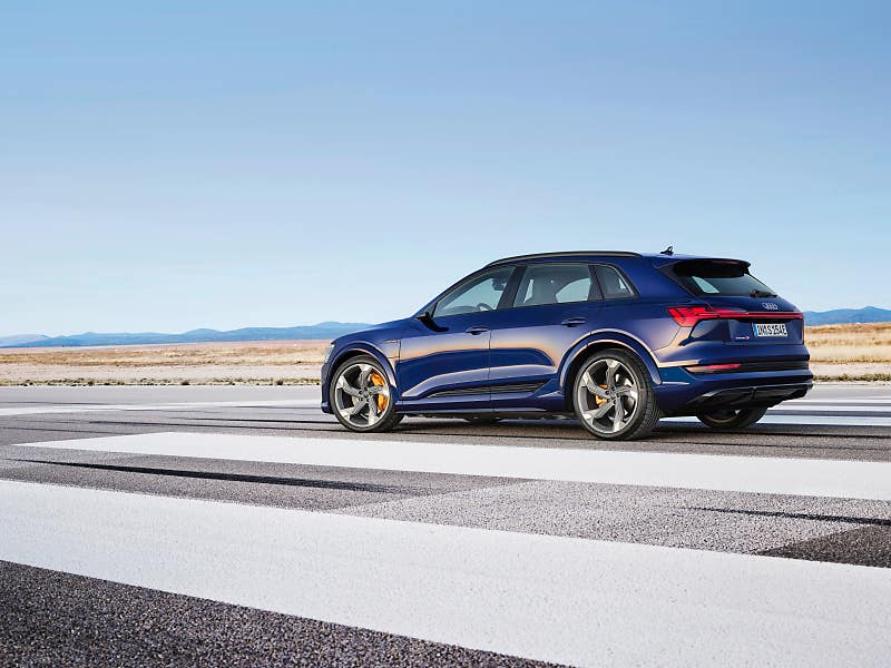 “모터가 3개!” 아우디 ‘e-트론 S’와 ‘e-트론 S 스포트백’ 공식 출시